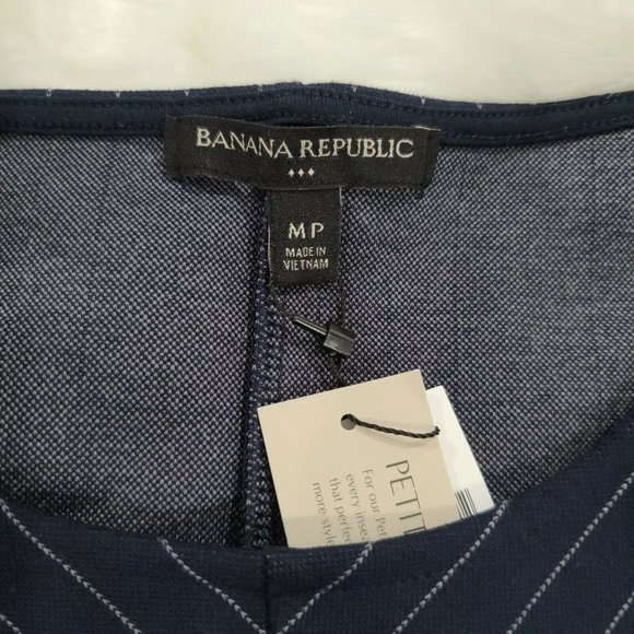Banana Republic Structured Pinstripe Shell Top Navy Blue Sleeveless Sz M Petite - Picture 5 of 5